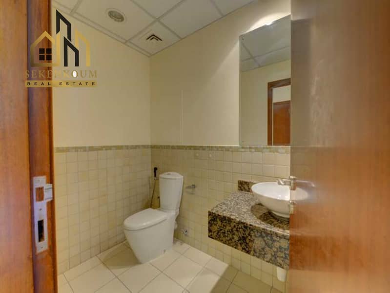15 e818d665-f37e-4119-ac83-f270bab606d7 (Custom). jpg