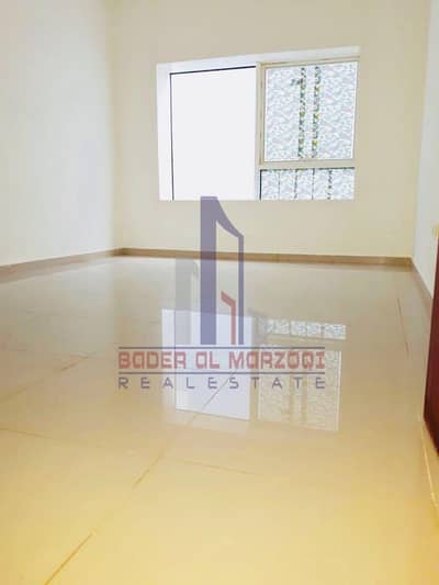 12 Cheqs / 10 Days Free / Laxuary 1 Bhk with Gym + Pool . . Near To bus Stop 12 Cheqs / 10 Days Free / Laxuary 1 Bhk with Gym + Pool . . Near To bus Stop