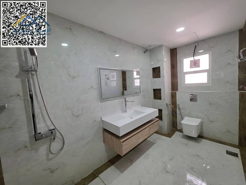 7 58d57e7a-48a8-45bd-abf9-22a21d0fac01. jpg