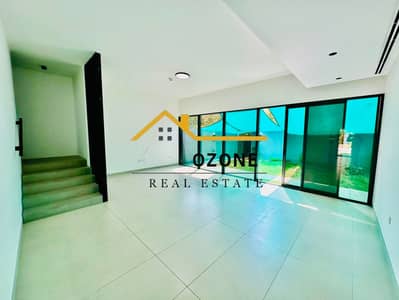 3 habitaciones Townhouse para en Alquiler en Tilal City, Sharjah - 91c627f1-8cac-4eb8-8f4c-b9933ca6606a. jpeg 3 habitaciones Townhouse para en Alquiler en Tilal City, Sharjah - 91c627f1-8cac-4eb8-8f4c-b9933ca6606a. jpeg