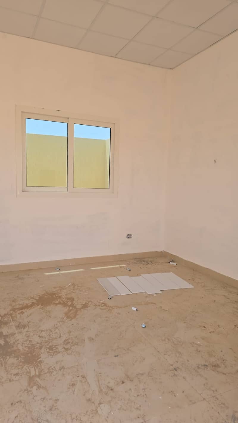 6 10000 sqft land abdulla yousif No Power (11). jpeg