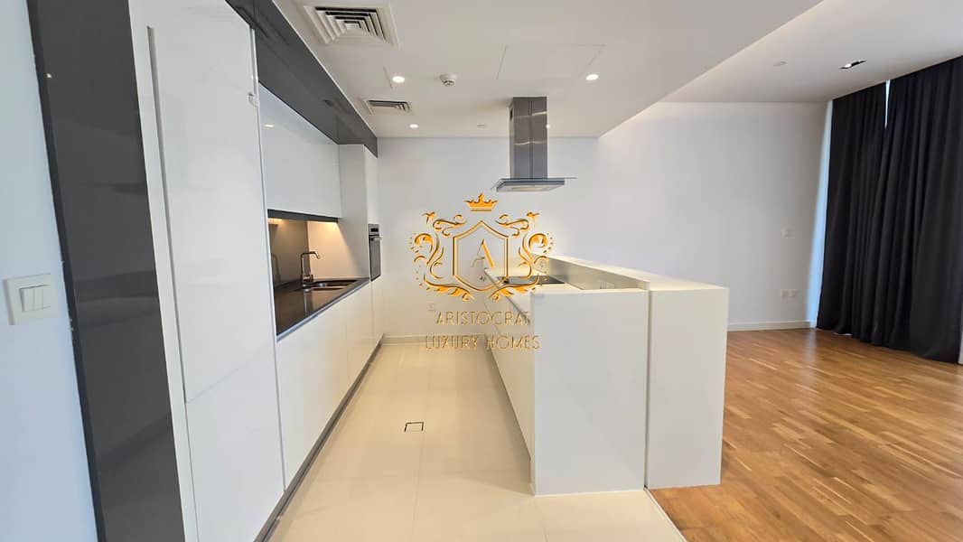9 Kitchen 05. jpeg
