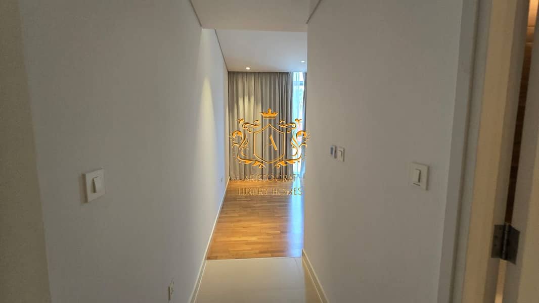 25 Bedroom Corridor 02. jpeg