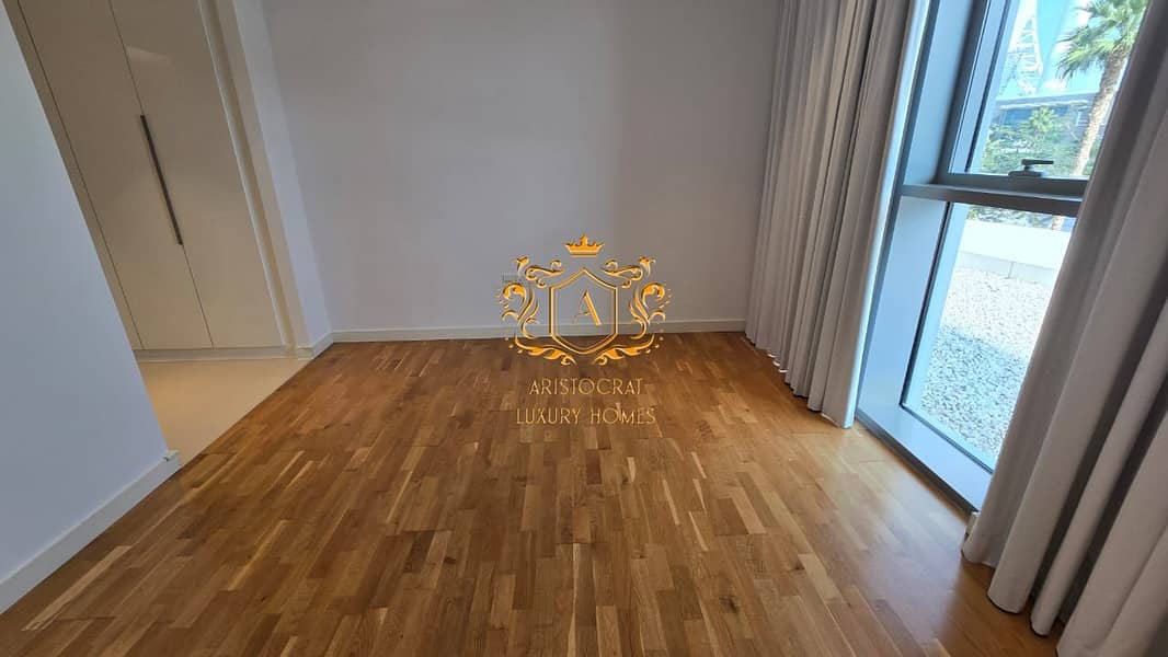 30 Bedroom 05. jpeg