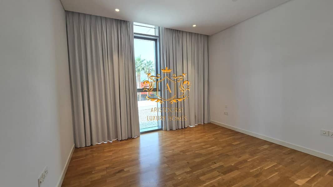 31 Bedroom 03. jpeg
