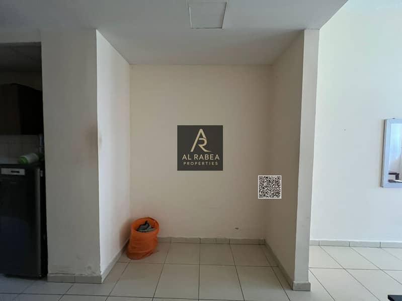 5 05d93dca-620a-438f-9722-0c2ca8d419ce. jpg
