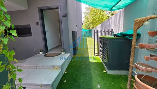 3 habitaciones Townhouse para en Alquiler en Tilal City, Sharjah - 25ffa5d9-6dd3-48f4-b9e5-786660ff115e. jpg 3 habitaciones Townhouse para en Alquiler en Tilal City, Sharjah - 25ffa5d9-6dd3-48f4-b9e5-786660ff115e. jpg