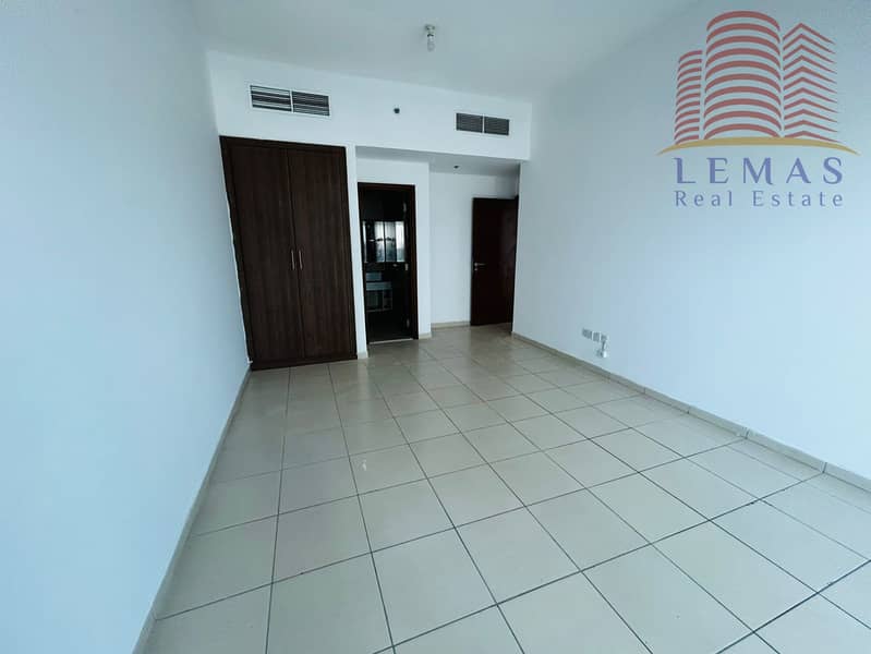 5 0ab4d615-817d-4d6b-85cf-cd71cda039f1. jpg