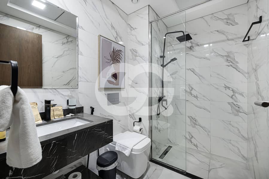 13 03-Bathroom (1). jpg
