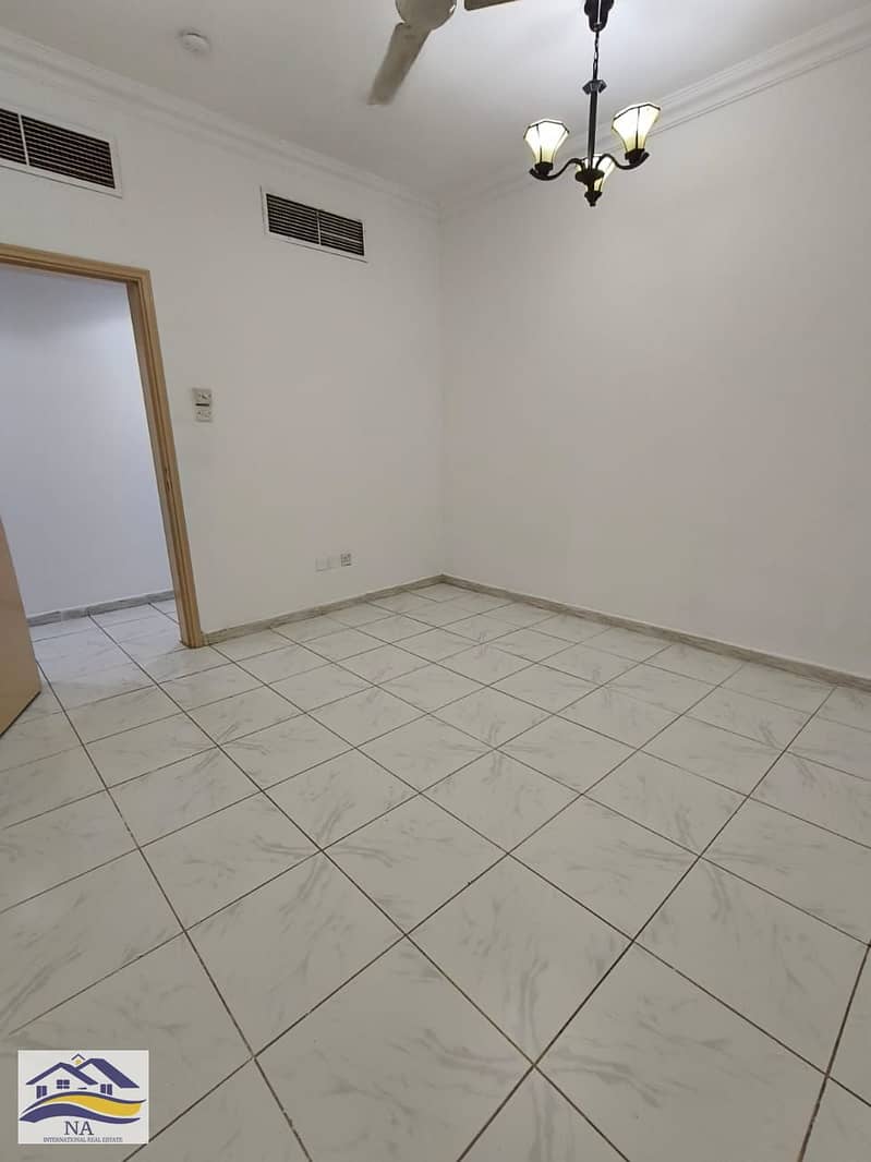 12 4710. jpg