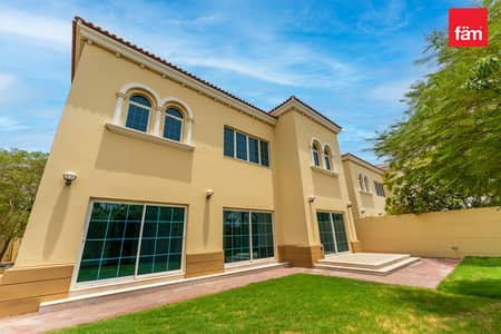 4 Camere Villa in affitto a Jumeirah Park, Dubai - Villa a Jumeirah Park,District 8, 4 camere da letto, 305000 AED - 16044744 4 Camere Villa in affitto a Jumeirah Park, Dubai - Villa a Jumeirah Park,District 8, 4 camere da letto, 305000 AED - 16044744