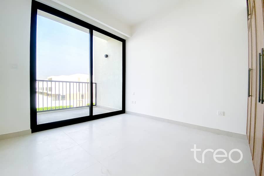 5 454 Maha, Town Square - 17. jpg