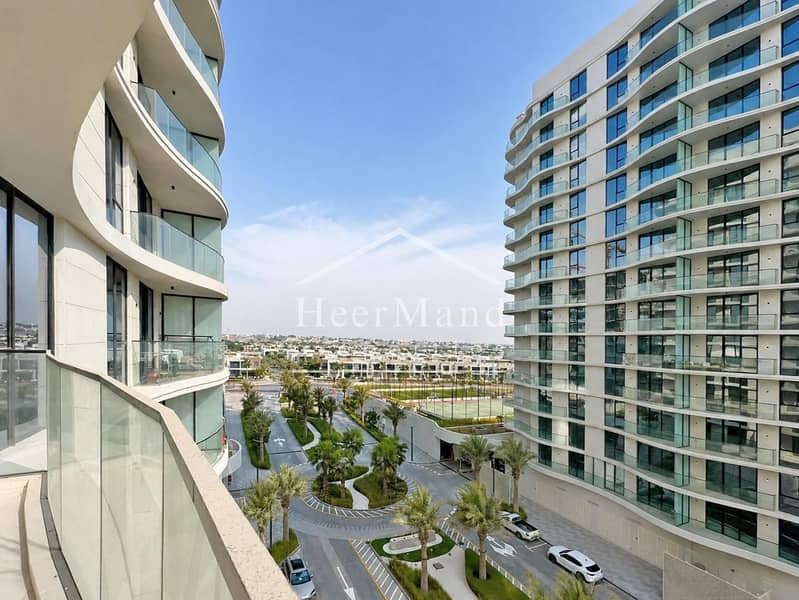 Ready to move|Partial sea view|Middle floor Ready to move|Partial sea view|Middle floor