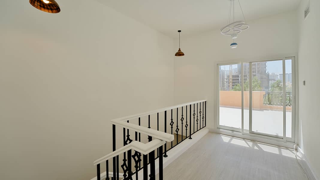 22 AZCO REAL ESTATE-18. jpg