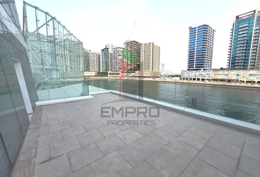 Huge Terrace with Canal View l Ready to move in Huge Terrace with Canal View l Ready to move in