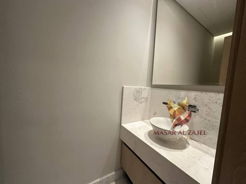 5 bath 3. jpeg