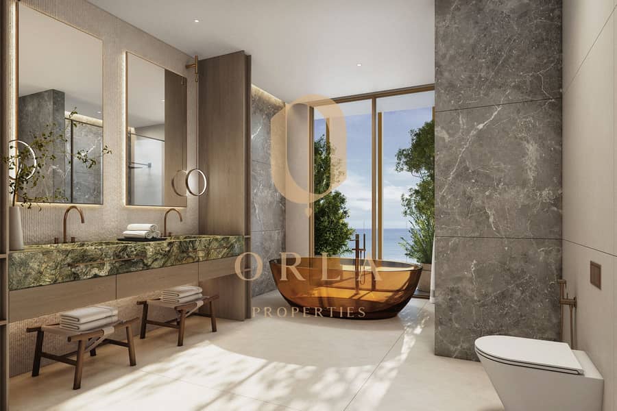 7 Master Bathroom. jpg