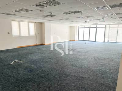 Office para en Alquiler en Al Markaziya, Abu Dhabi - IMG-20240923-WA0233. jpg Office para en Alquiler en Al Markaziya, Abu Dhabi - IMG-20240923-WA0233. jpg
