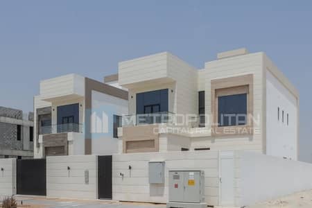 5 Bedroom Villa for Sale in Al Shamkha, Abu Dhabi - Brand New | Single Row | Garden Views | Hot Deal
