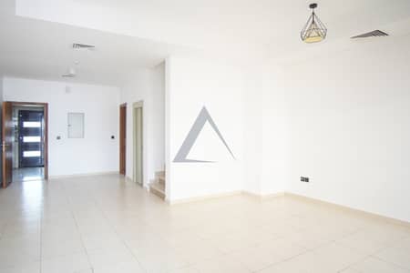 Villa de 4 chambres à à louer à Jumeirah Village Circle (JVC), Dubai - Main Image