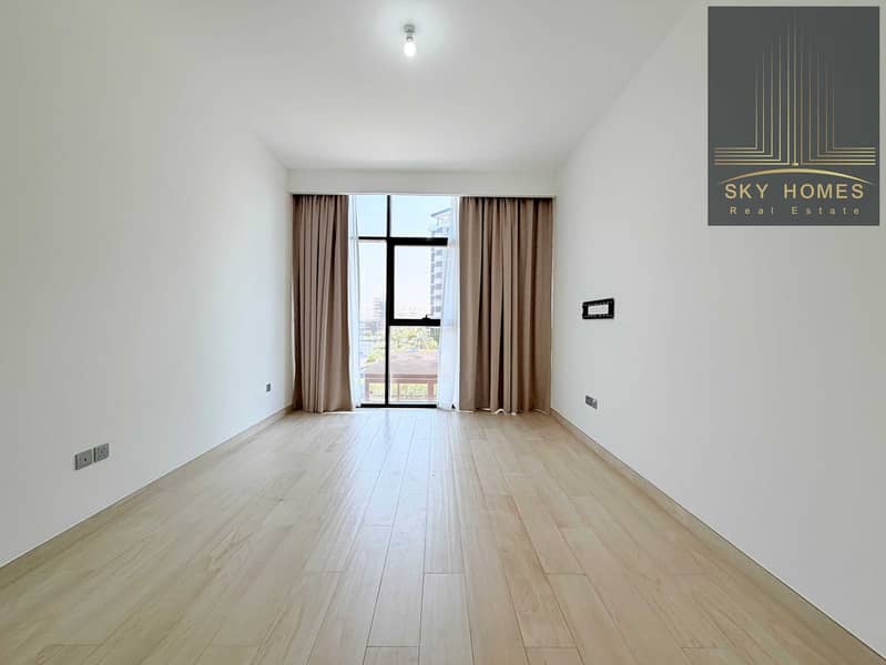 BIG SIZE STUDIO AVAILABLE WITH ALL AMENITIES JUST IN 45K - Image 1