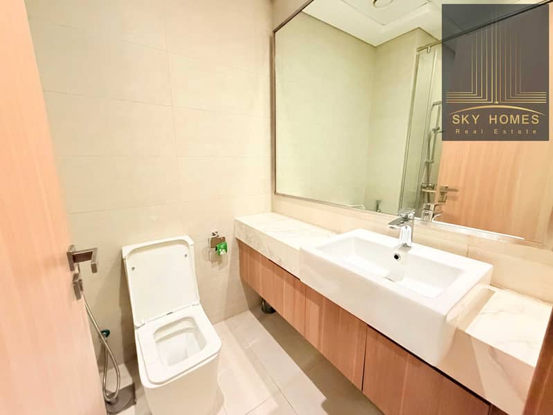 BIG SIZE STUDIO AVAILABLE WITH ALL AMENITIES JUST IN 45K - Image 6