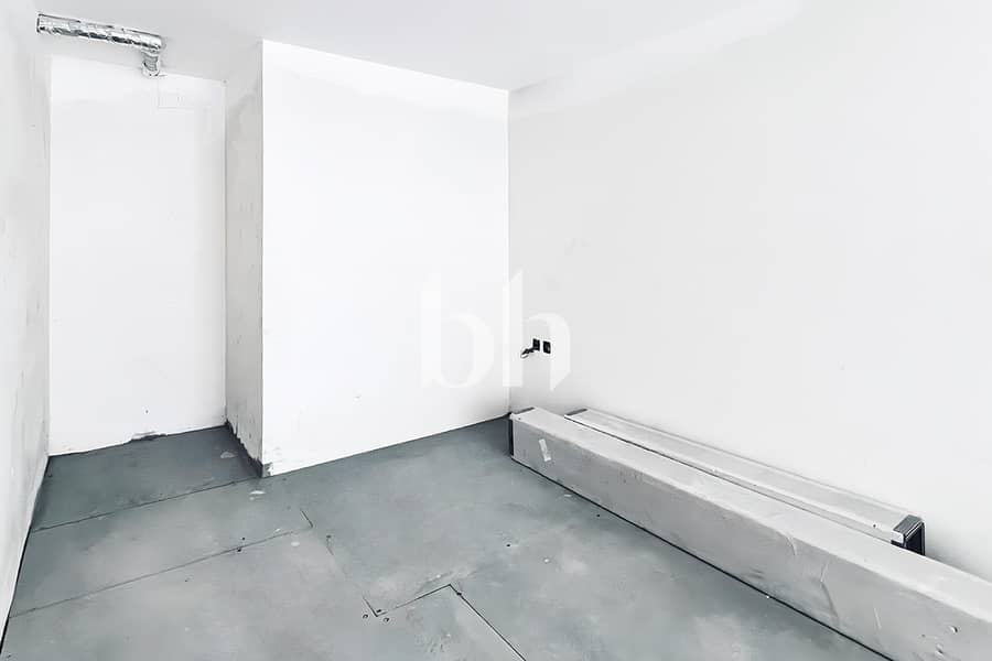 9 Image 0
