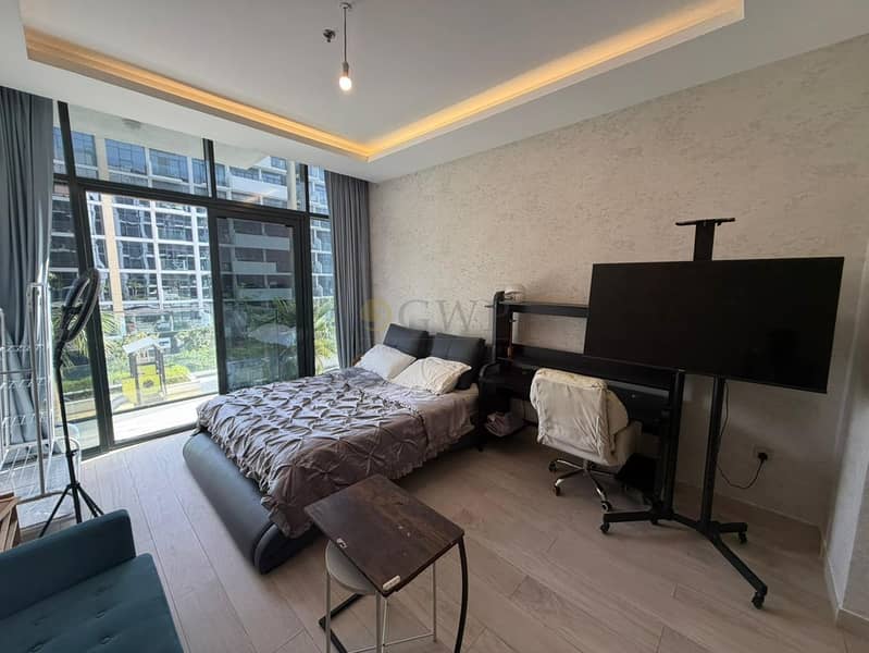 Large Size 380 Sqft - Fully Furnished - 4 Cheques Large Size 380 Sqft - Fully Furnished - 4 Cheques