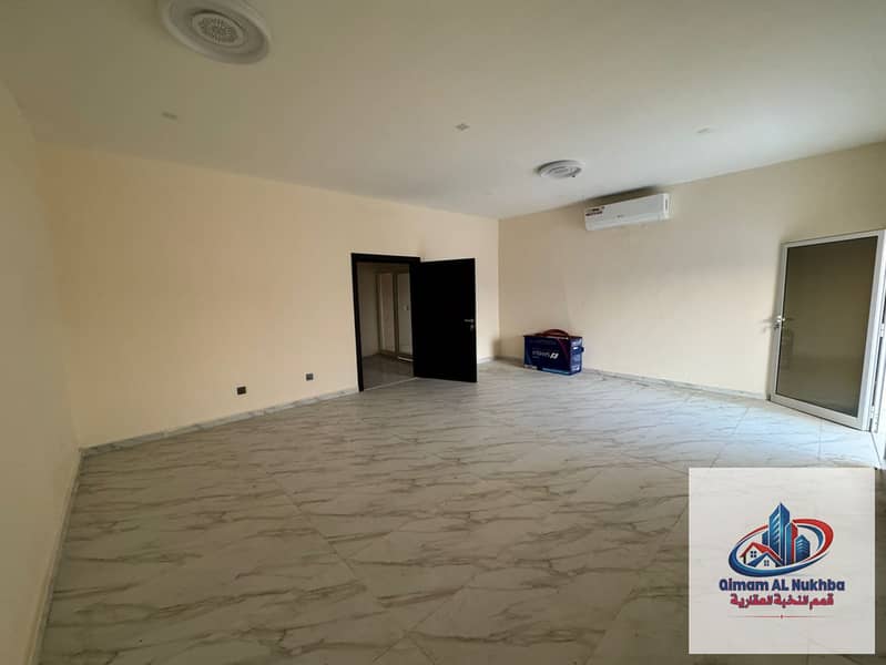 12 WhatsApp Image 2026-08-02 at 17.12. 41 (2). jpeg