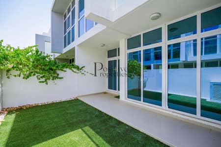 3 habitaciones Townhouse para en Venta en DAMAC Hills 2 (Akoya by DAMAC), Dubai - Casa adosada en DAMAC Hills 2 (Akoya by DAMAC),Albizia, 3 dormitorios, 2000000 AED - 16049839 3 habitaciones Townhouse para en Venta en DAMAC Hills 2 (Akoya by DAMAC), Dubai - Casa adosada en DAMAC Hills 2 (Akoya by DAMAC),Albizia, 3 dormitorios, 2000000 AED - 16049839