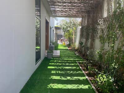 4 Bedroom Townhouse for Rent in Dubailand, Dubai - Semi-Detached Villa | Premium Corner & Single Row
