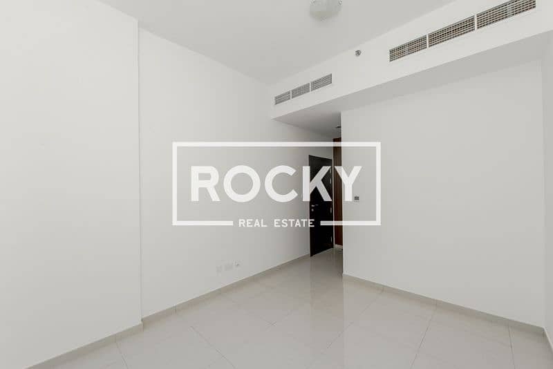 11 AlBarsha_MatarSaifBldg_405-2BR (12 of 20). jpg