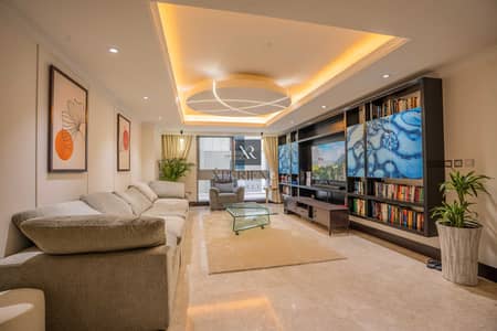 4 Bedroom Apartment for Sale in Business Bay, Dubai - DSC08751-HDR. jpg