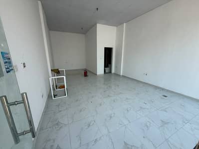 Shop para en Alquiler en Al Mowaihat, Ajman - WhatsApp Image 2026-08-03 at 2.25. 06 PM. jpeg Shop para en Alquiler en Al Mowaihat, Ajman - WhatsApp Image 2026-08-03 at 2.25. 06 PM. jpeg