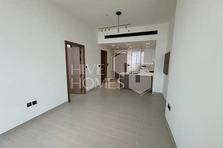 1 habitación Apartamento para en Alquiler en Jumeirah Village Circle (JVC), Dubai - Apartamento en Jumeirah Village Circle (JVC)，JVC District 11，Binghatti Gardenia, 1 dormitorio, 75000 AED - 16050943