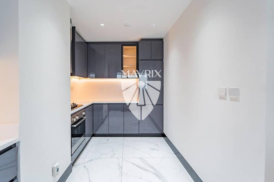 8 Image 8