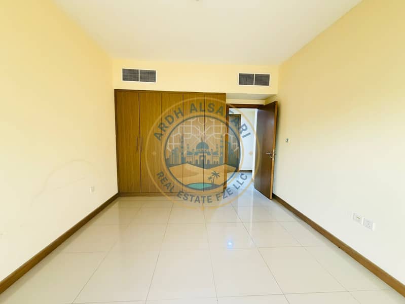 11 07ed373a-dae5-4907-a0da-004729b8a5a5. jpeg