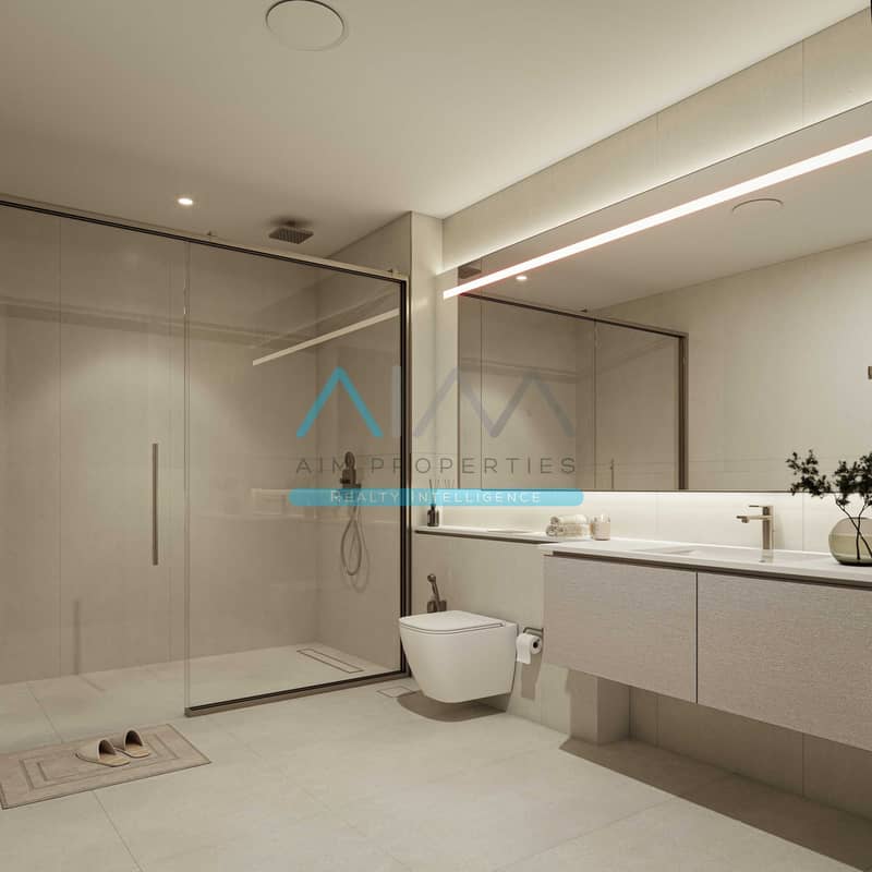 12 Bathroom. jpg