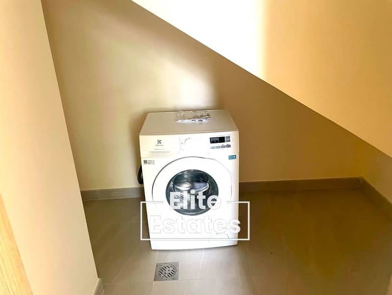 24 washing machine . jpeg