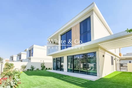 4 Bedroom Villa for Rent in Tilal Al Ghaf, Dubai - Available Now | Landscaped | Single Row
