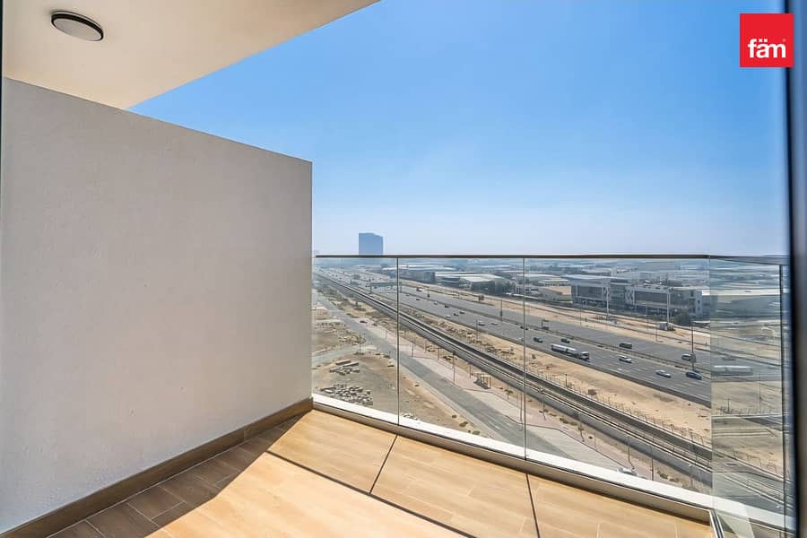Beside The Metro | Unfurnished | Vacant Beside The Metro | Unfurnished | Vacant