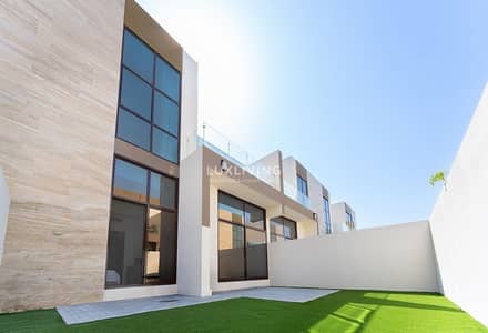 4 Slaapkamers Villa te Koop in Mohammed Bin Rashid City (MBR City), Dubai - Villa in Mohammed Bin Rashid City (MBR City),District 11,The Fields,Elie Saab Vie at the Fields, 4 slaapkamers, 3550000 AED - 16051768 4 Slaapkamers Villa te Koop in Mohammed Bin Rashid City (MBR City), Dubai - Villa in Mohammed Bin Rashid City (MBR City),District 11,The Fields,Elie Saab Vie at the Fields, 4 slaapkamers, 3550000 AED - 16051768