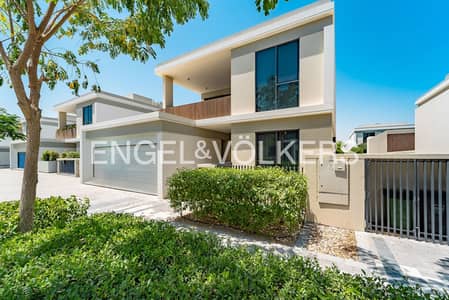 4 Bedroom Villa for Sale in Tilal Al Ghaf, Dubai - Vastu | Fully Upgraded | Vacant on Transfer
