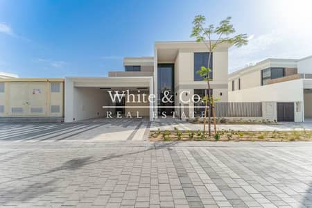 5 Bedroom Villa for Rent in Tilal Al Ghaf, Dubai - Fully Upgraded | Vacant Now | Park Backing