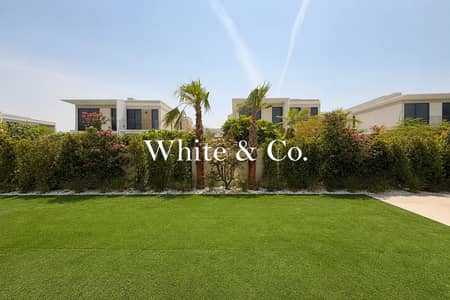 5 Bedroom Villa for Rent in Tilal Al Ghaf, Dubai - Corner Plot | Internal | Close to park