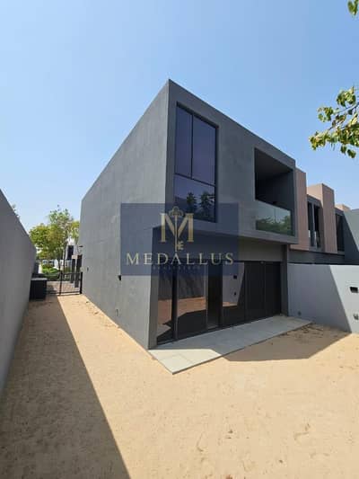 3 Camere Townhouse in vendita a Tilal City, Sharjah - WhatsApp Image 2026-02-19 at 8.11. 00 PM (1). jpeg 3 Camere Townhouse in vendita a Tilal City, Sharjah - WhatsApp Image 2026-02-19 at 8.11. 00 PM (1). jpeg