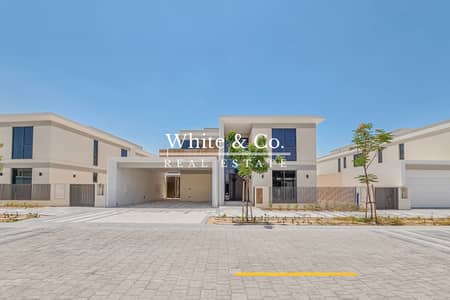 4 Bedroom Villa for Rent in Tilal Al Ghaf, Dubai - Now landscaped | Green belt | Late August