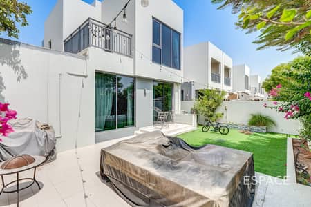 4 habitaciones Villa para en Alquiler en Dubai Hills Estate, Dubai - Villa en Dubai Hills Estate,Maple,Maple 3, 4 dormitorios, 275000 AED - 16054054 4 habitaciones Villa para en Alquiler en Dubai Hills Estate, Dubai - Villa en Dubai Hills Estate,Maple,Maple 3, 4 dormitorios, 275000 AED - 16054054