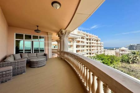 3 Bedroom Flat for Sale in Palm Jumeirah, Dubai - STUNNING VIEWS | LARGE BALCONY | WITH MAIDS 3 Bedroom Flat for Sale in Palm Jumeirah, Dubai - STUNNING VIEWS | LARGE BALCONY | WITH MAIDS