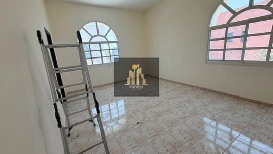 4 habitaciones Villa para en Alquiler en Khalifa City, Abu Dhabi - WhatsApp Image 2026-08-03 at 5.54. 50 PM. jpeg 4 habitaciones Villa para en Alquiler en Khalifa City, Abu Dhabi - WhatsApp Image 2026-08-03 at 5.54. 50 PM. jpeg